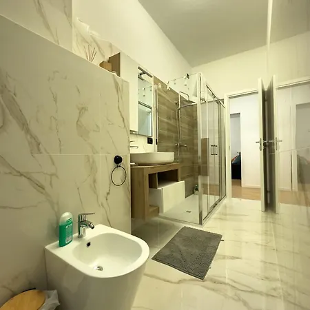 Lake, Dolce - 2 & Vista Duomo Apartman *